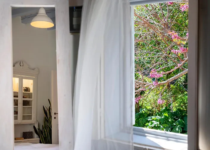 Layla Blu In The Medieval Town Hébergement de vacances *