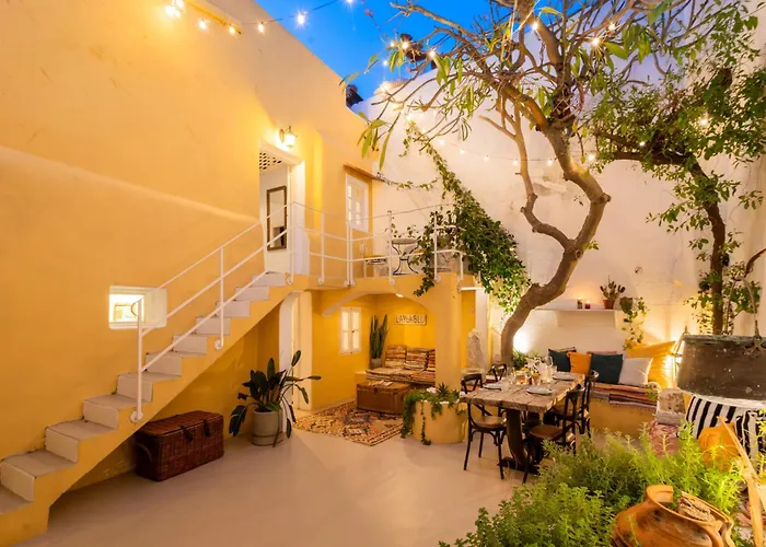 Layla Blu In The Medieval Town Hébergement de vacances *