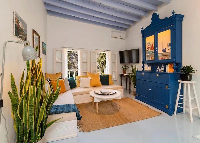 Layla Blu In The Medieval Town *