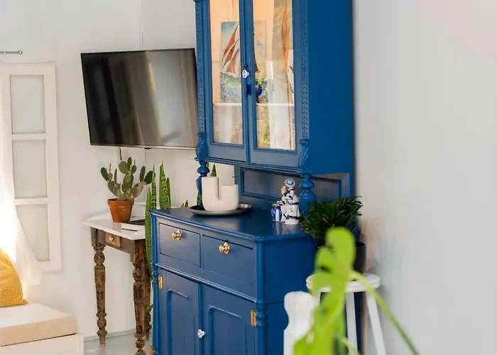 Layla Blu In The Medieval Town * עיר רודוס