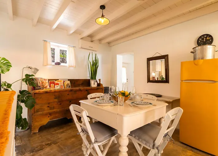 Layla Blu In The Medieval Town * עיר רודוס